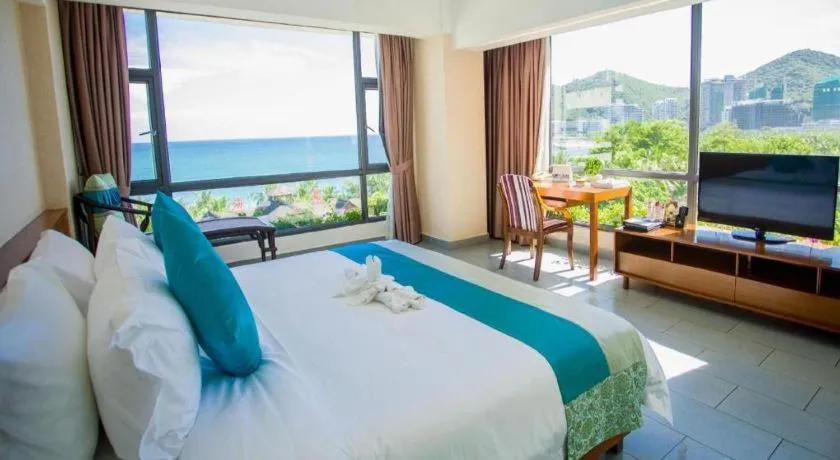 Bed in Sanya Luyi Sea View Hotel