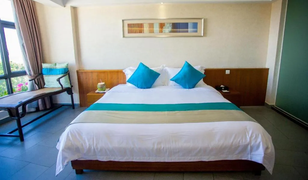 Bed in Sanya Luyi Sea View Hotel