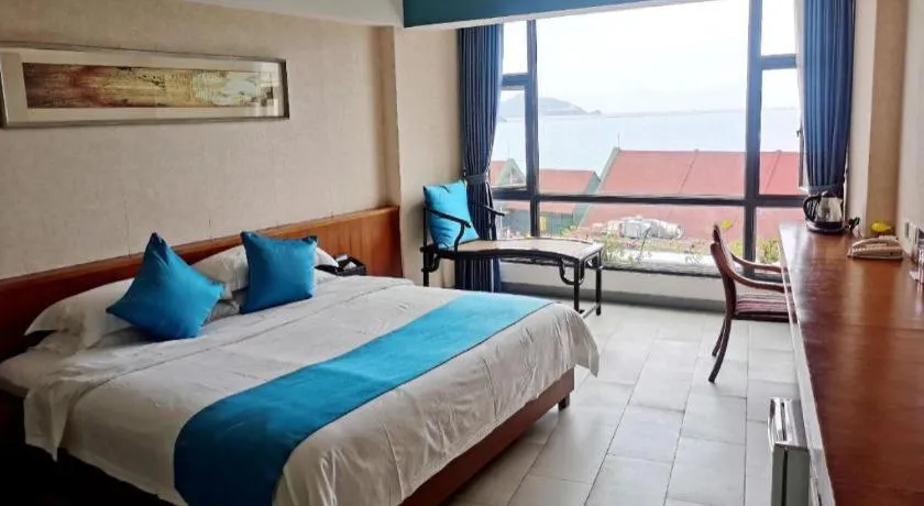 Bed in Sanya Luyi Sea View Hotel