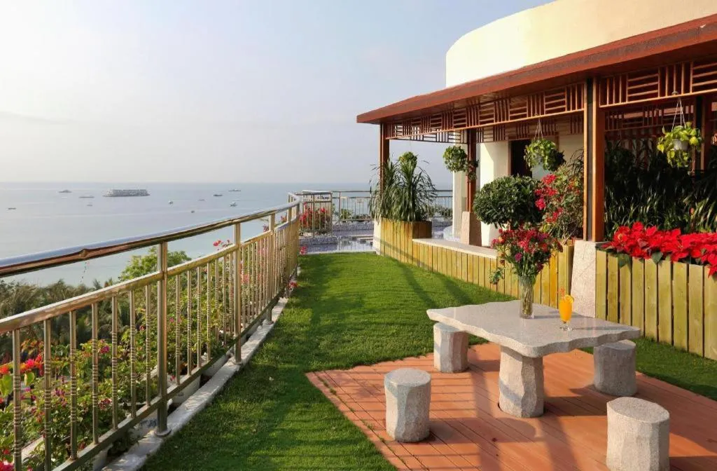 Sanya Luyi Sea View Hotel