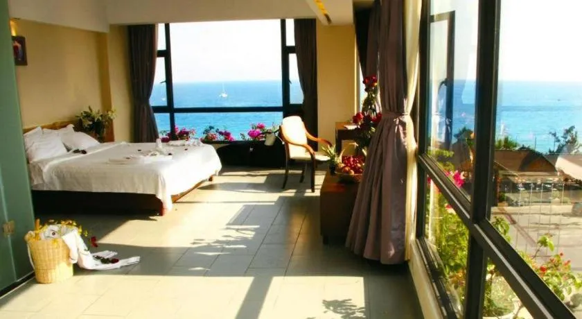 Bed in Sanya Luyi Sea View Hotel