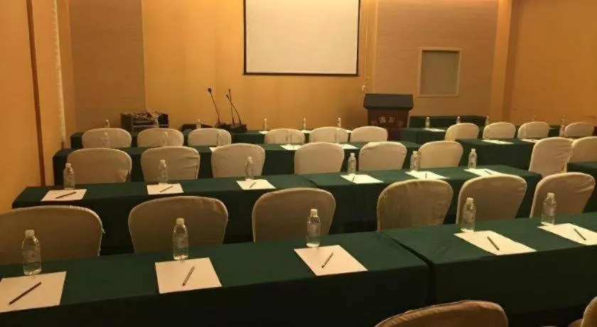 Paradise Jinjiang Hotel