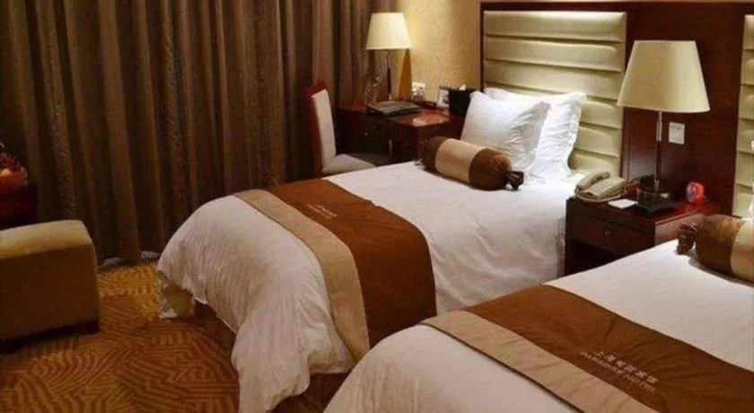 Bed in Paradise Jinjiang Hotel