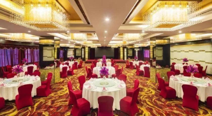 Paradise Jinjiang Hotel