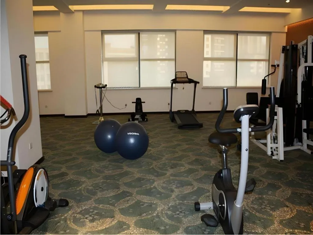 Paradise Jinjiang Hotel