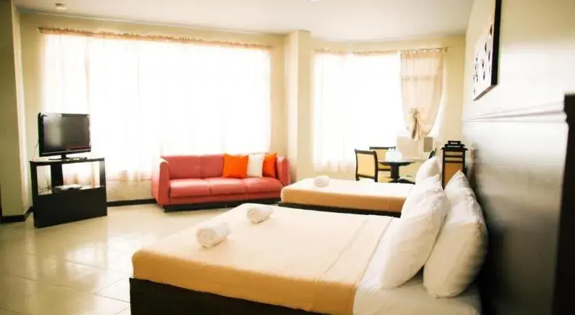 Bed in Ati-Atihan Festival Hotel Bed in Ati-Atihan Festival Hotel