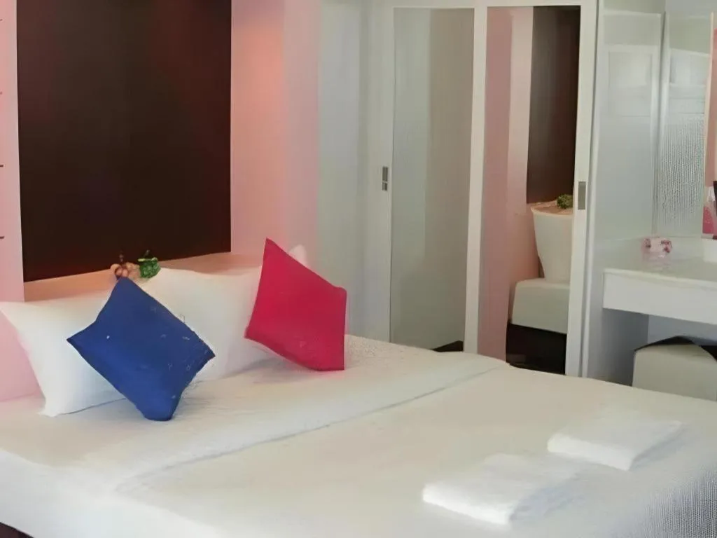 Bed in Huay Kaew Palace 1 Hotel