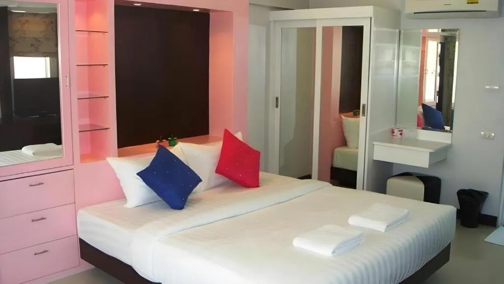 Bed in Huay Kaew Palace 1 Hotel