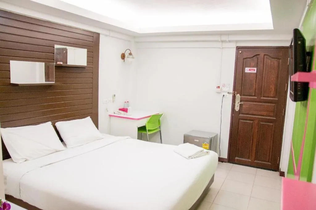 Bed in Huay Kaew Palace 1 Hotel