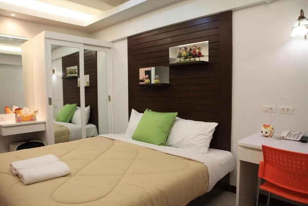 Bed in Huay Kaew Palace 1 Hotel