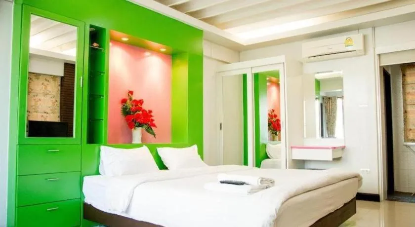 Bed in Huay Kaew Palace 1 Hotel