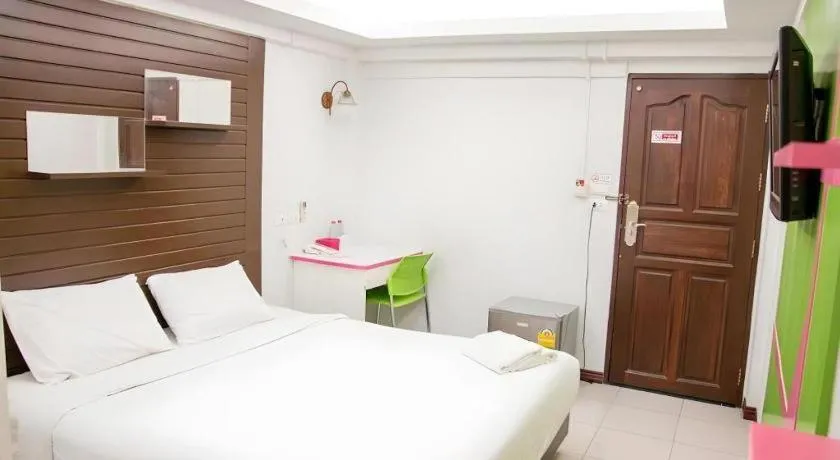 Bed in Huay Kaew Palace 1 Hotel