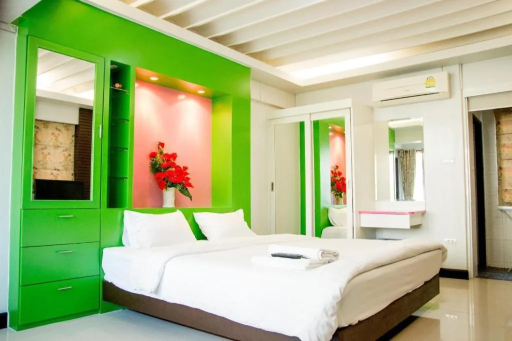 Bed in Huay Kaew Palace 1 Hotel