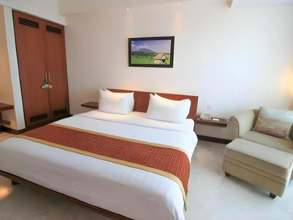 Bed in Grand Surya Hotel Kediri