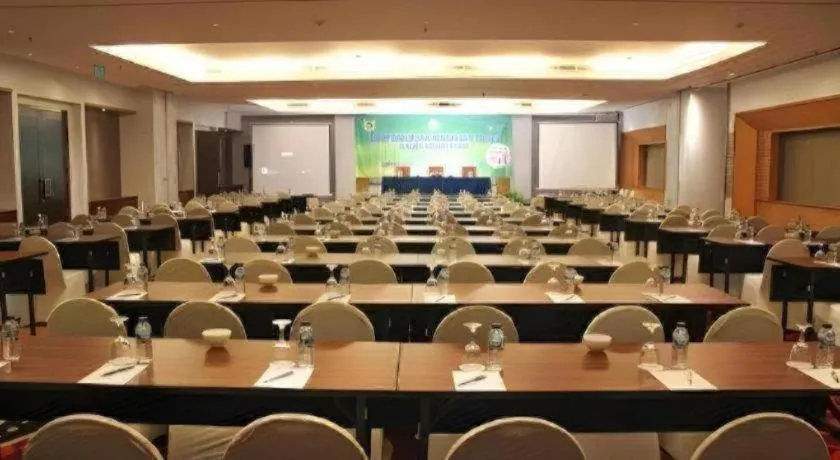 Grand Surya Hotel Kediri