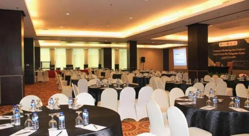 Grand Surya Hotel Kediri