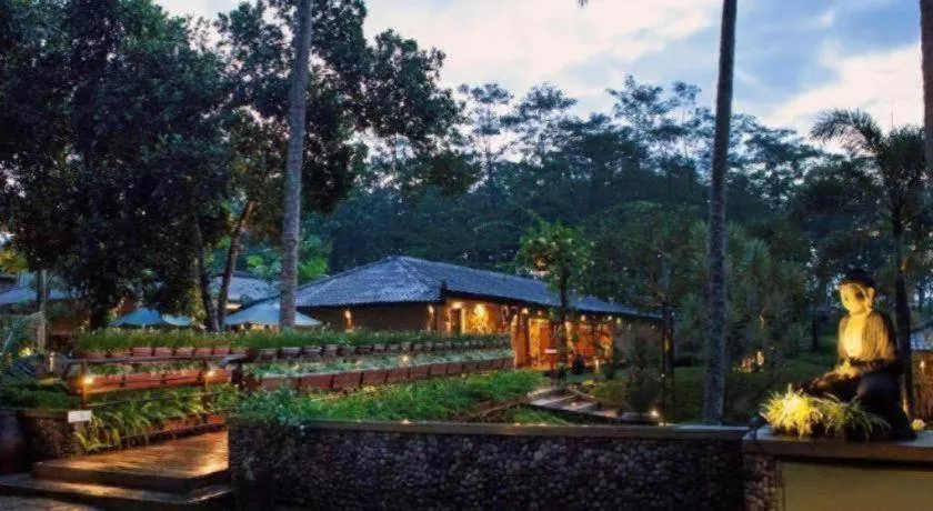 Sambi Resort, Spa & Resto