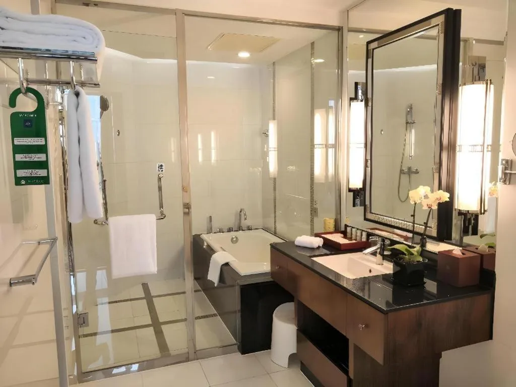 Grand Soluxe Zhongyou Hotel