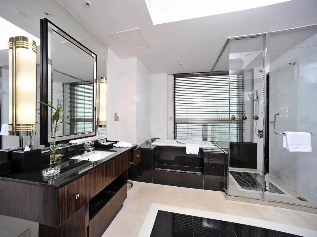 Grand Soluxe Zhongyou Hotel