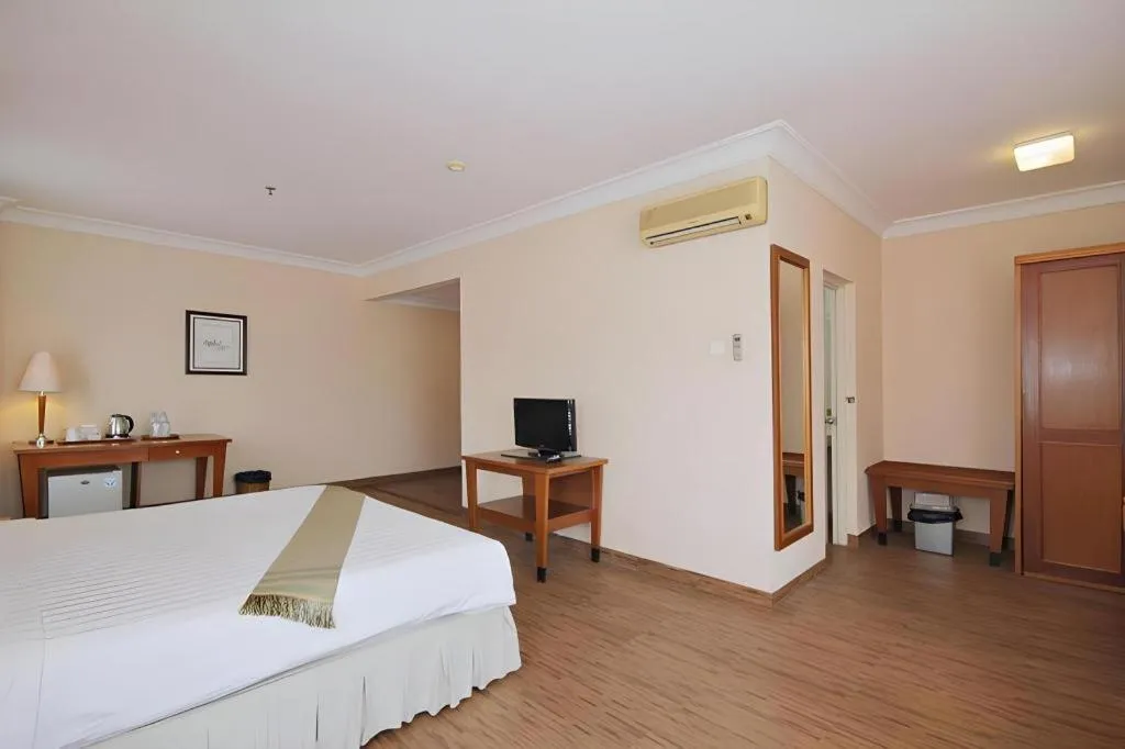 Bed in Nalendra Hotel