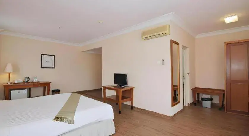 Bed in Nalendra Hotel Bed in Nalendra Hotel