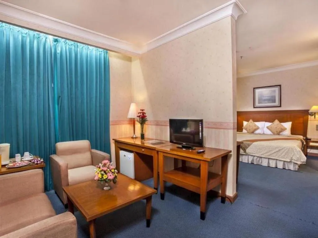 Bed in Nalendra Hotel