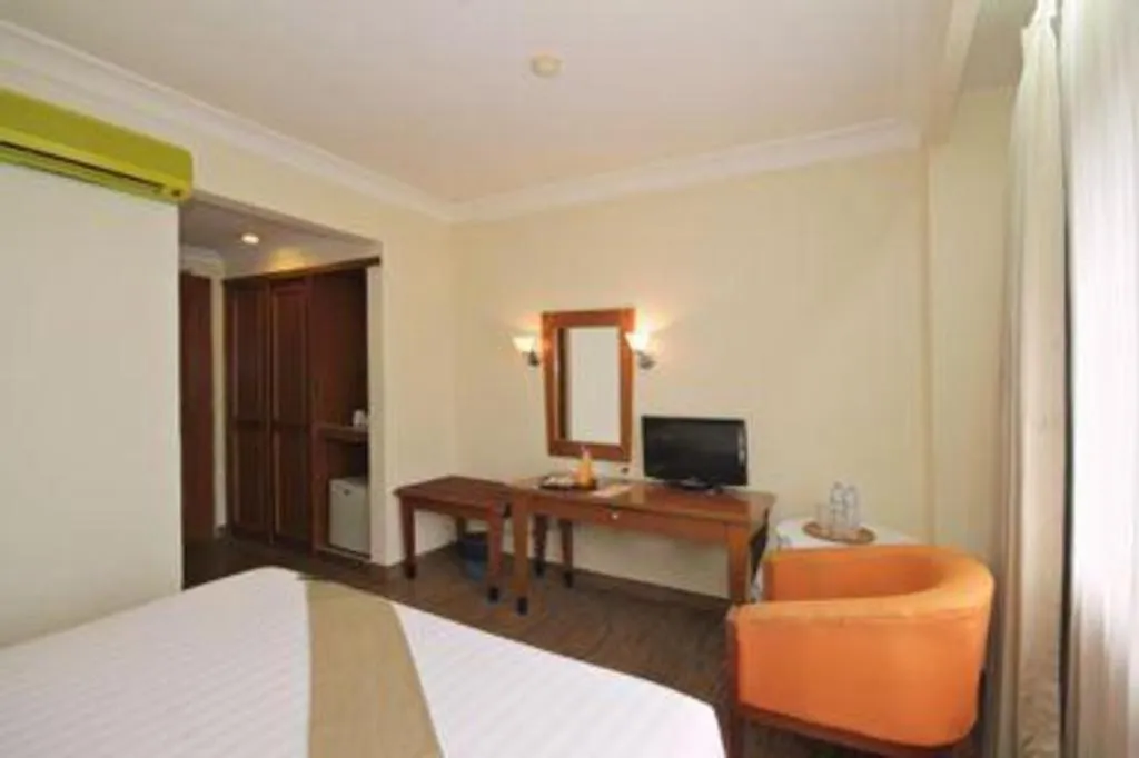 Bed in Nalendra Hotel