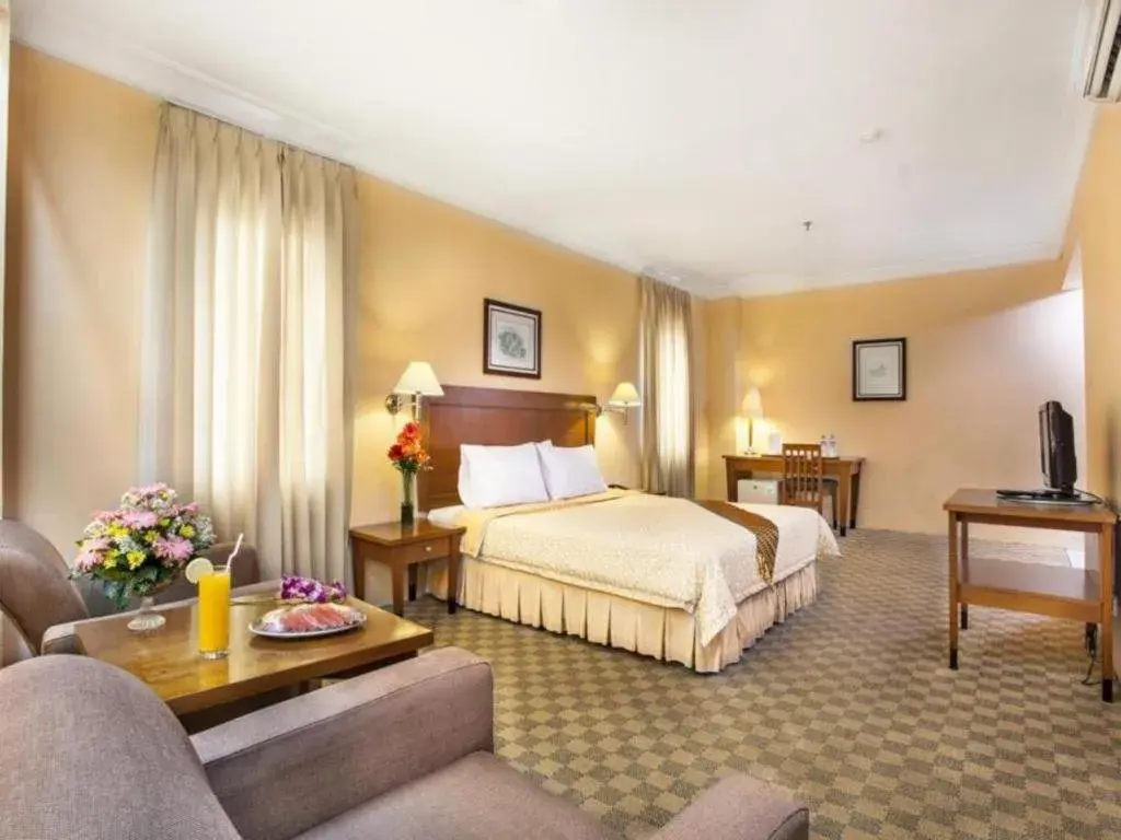 Bed in Nalendra Hotel Bed in Nalendra Hotel