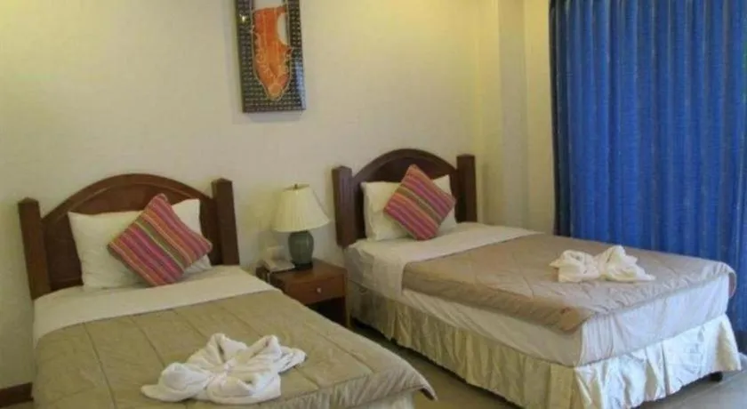 Bed in MT Hotel Patong