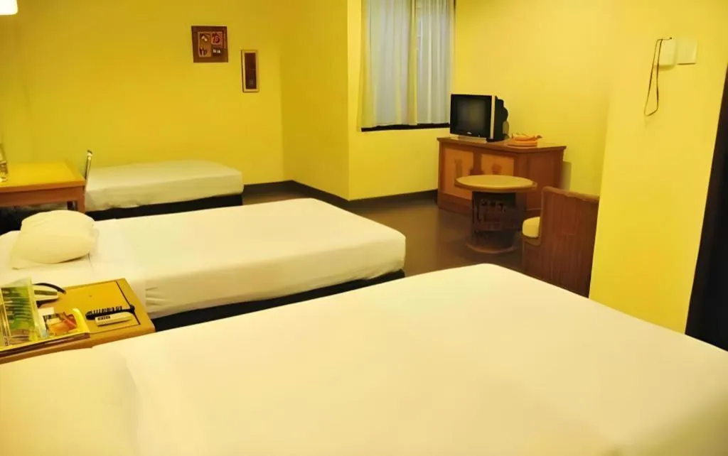 Losari Beach Hotel Makassar