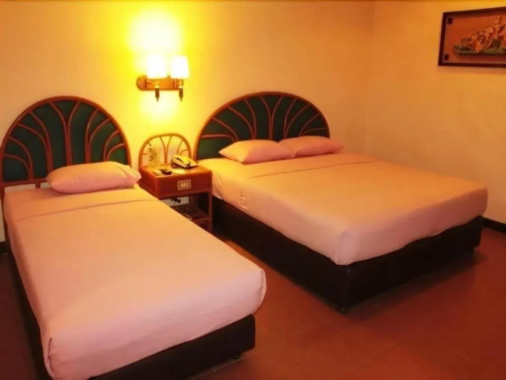 Losari Beach Hotel Makassar