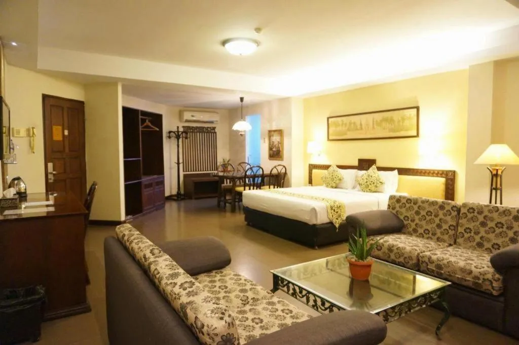 Losari Beach Hotel Makassar