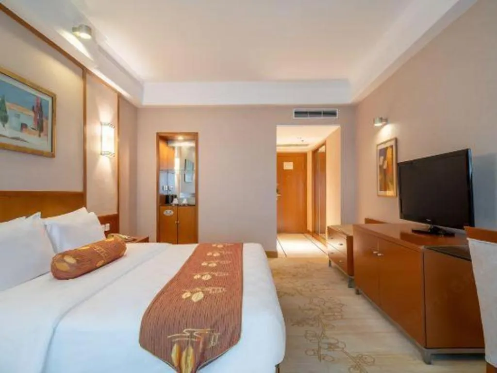 Bed in Qingdao Blue Horizon Hotel Huangdao