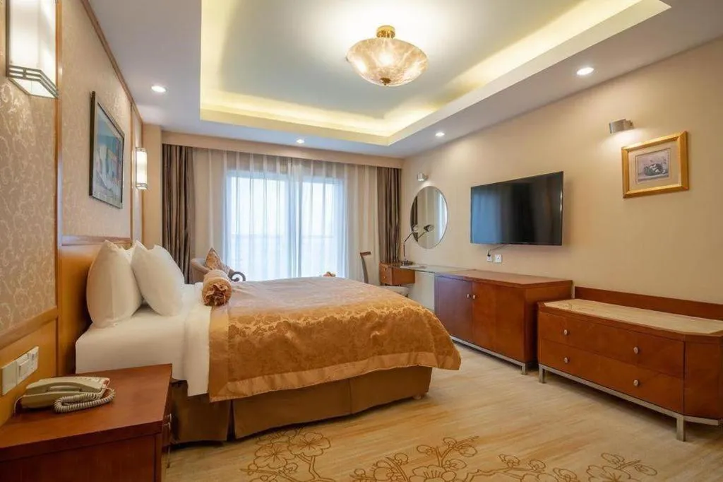 Bed in Qingdao Blue Horizon Hotel Huangdao