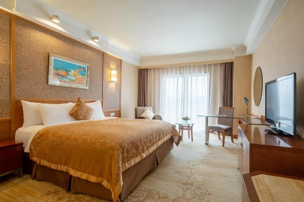 Bed in Qingdao Blue Horizon Hotel Huangdao