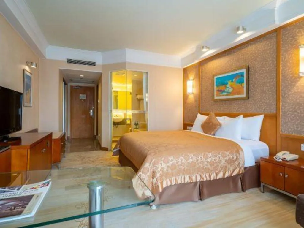 Bed in Qingdao Blue Horizon Hotel Huangdao