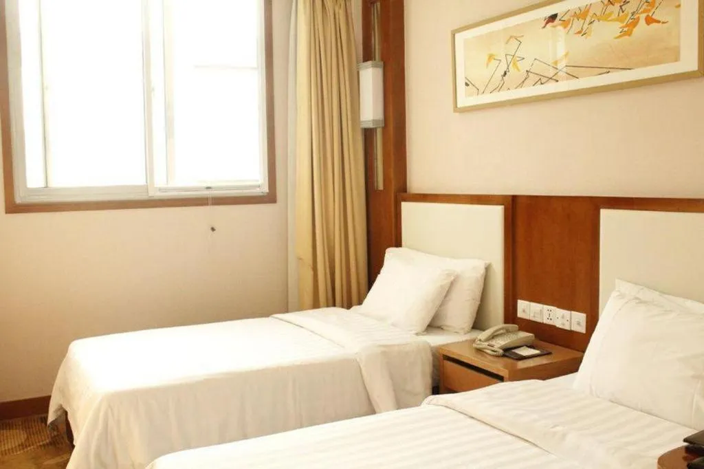 Bed in Qingdao Blue Horizon Hotel Huangdao