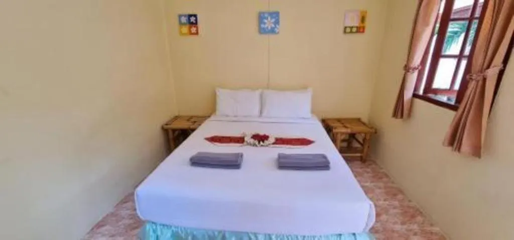 Bed in Phangan Cabana Resort