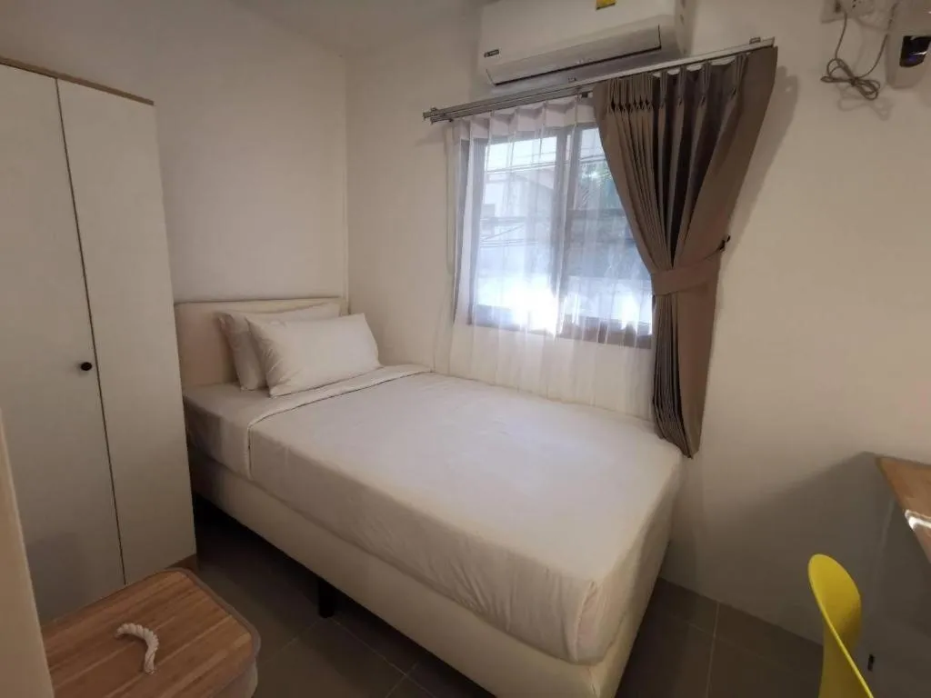 Bed in Phangan Cabana Resort