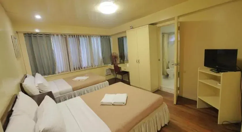 Bed in Mountain Lodge Hotel and Restaurant Bed in Mountain Lodge Hotel and Restaurant