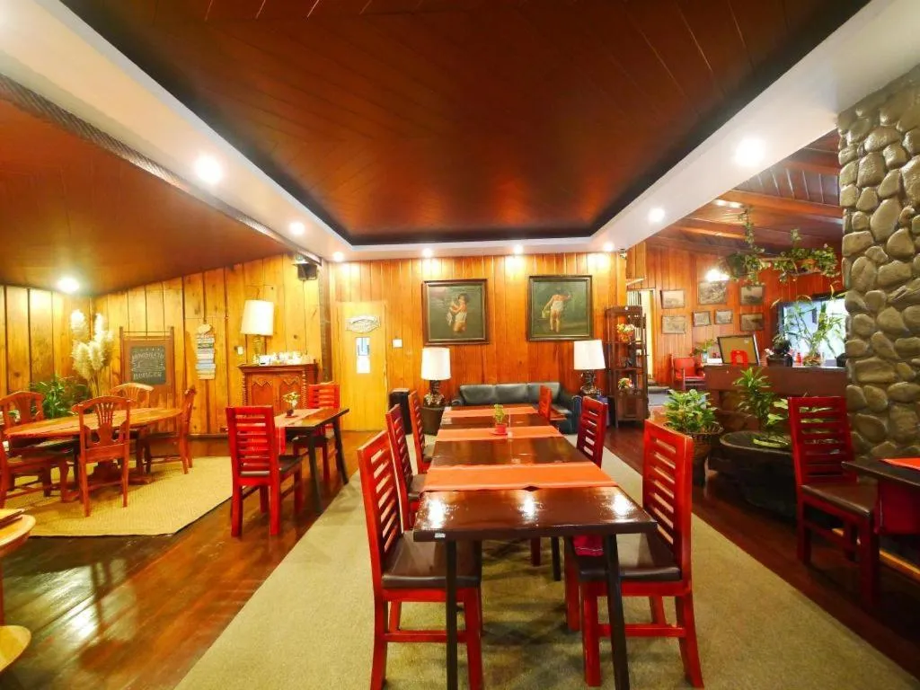 Mountain Lodge Hotel and Restaurant