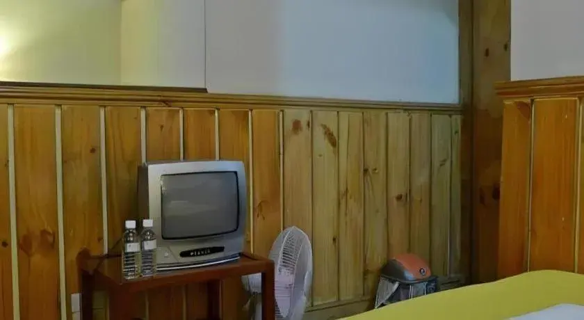 Bed in Mountain Lodge Hotel and Restaurant Bed in Mountain Lodge Hotel and Restaurant