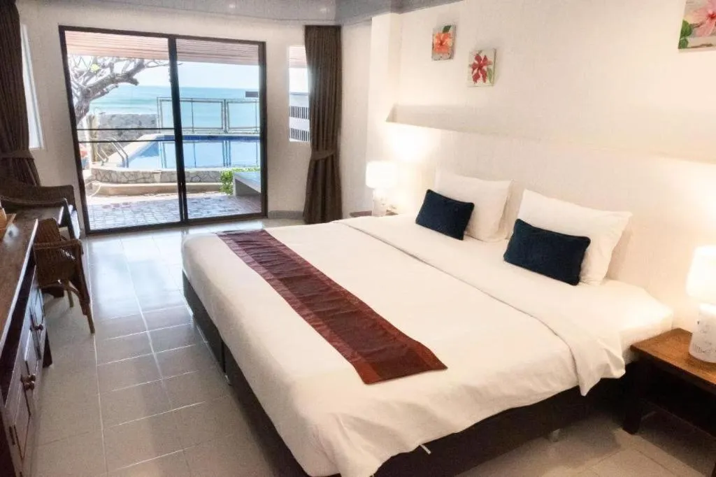 Bed in Sea Memories White Sand Beach Hotel