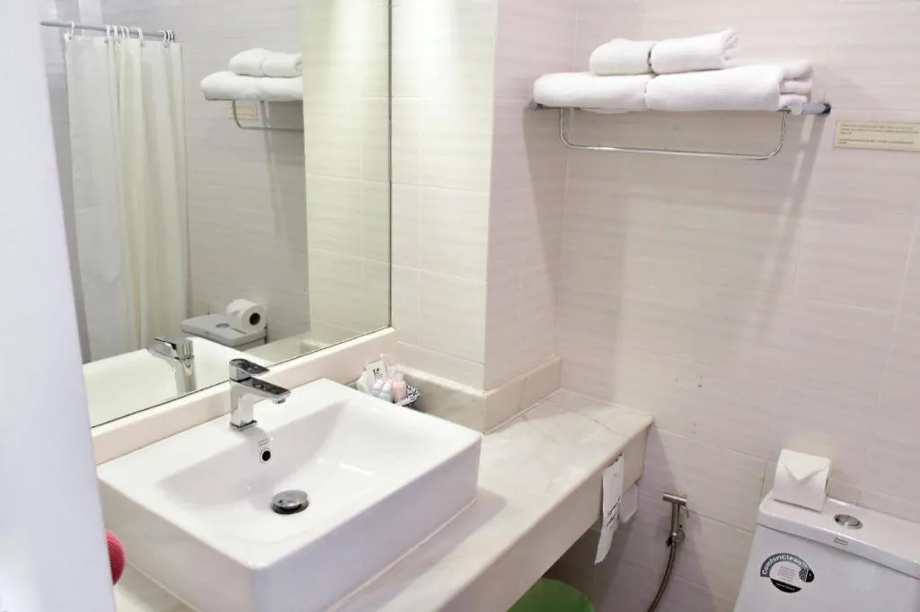 Sea Memories White Sand Beach Hotel