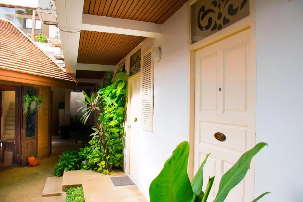 Sea Memories White Sand Beach Hotel