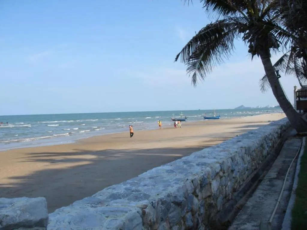 Sea Memories White Sand Beach Hotel