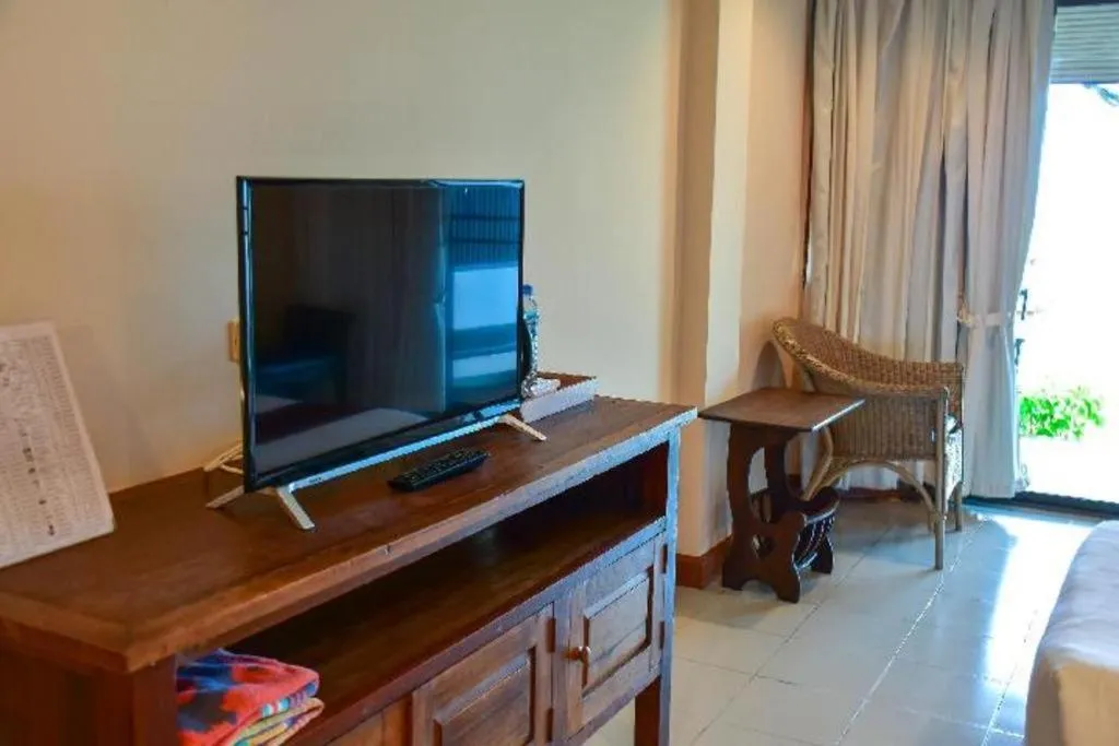 Sea Memories White Sand Beach Hotel