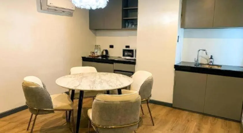 Tuscany Basic Urban Stay