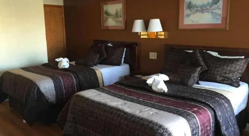 Bed in Americas Best Value Inn & Suites Macon at Sunset Dr Bed in Americas Best Value Inn & Suites Macon at Sunset Dr