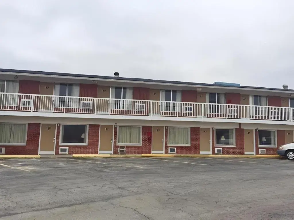 Americas Best Value Inn & Suites Macon at Sunset Dr Americas Best Value Inn & Suites Macon at Sunset Dr